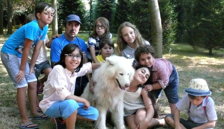Talip Karamahmutoğlu’nun Yeni Filminde Başrolde Sokak Köpekleri ve Çocuklar Var